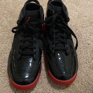 Brand new never used Jordan Mars, no box going for 200-300$ show size 8,5